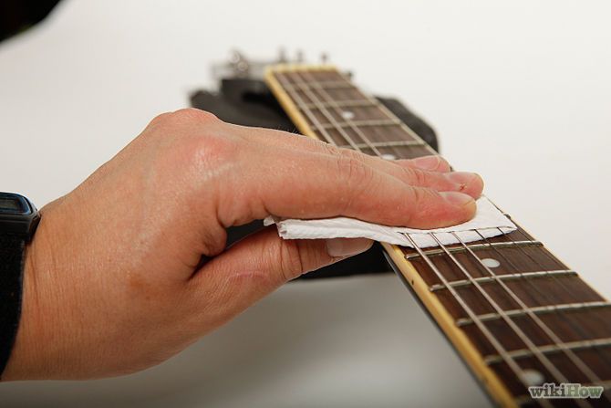 Vệ sinh và bảo quản dây đàn guitar như thế nào?